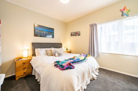 Photo of property in 33 Mcgowan Road, Wainuiomata, Lower Hutt, 5014