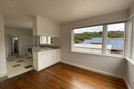 Photo of property in 76 Hampden Street, Picton, 7220