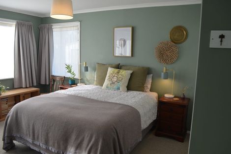 Photo of property in 137 Cornfoot Street, Castlecliff, Whanganui, 4501