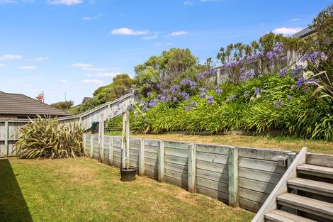 Photo of property in 1 Milford Street, Aotea, Porirua, 5024