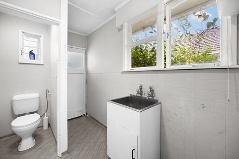 Photo of property in 63 Paul Crescent, Fairfield, Hamilton, 3214