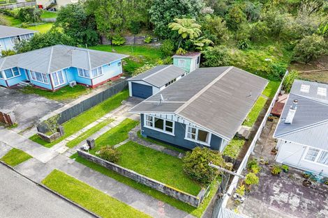 Photo of property in 171 Sievers Grove, Cannons Creek, Porirua, 5024