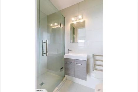 Photo of property in 2/53 High Road, Glenfield, Auckland, 0629