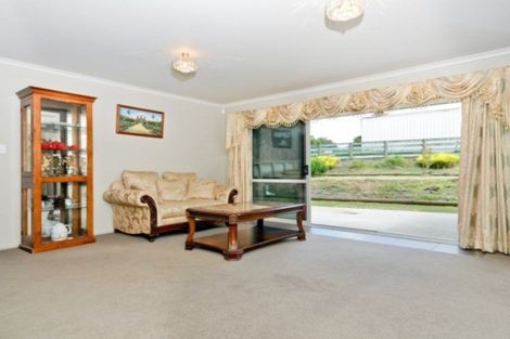 Photo of property in 116 Farnborough Drive, Grandview Heights, Hamilton, 3200