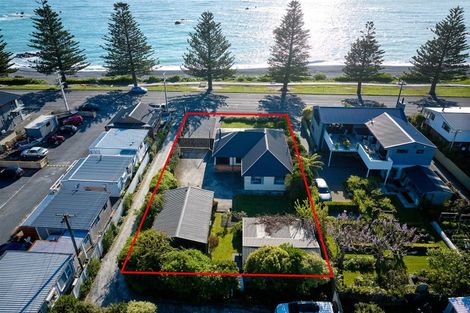 Photo of property in 136 Esplanade, Kaikoura, 7300