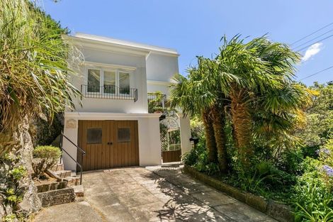 Photo of property in 28 Kowhai Street, Eastbourne, Lower Hutt, 5013