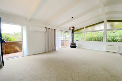 Photo of property in 74 Peach Road, Glenfield, Auckland, 0629