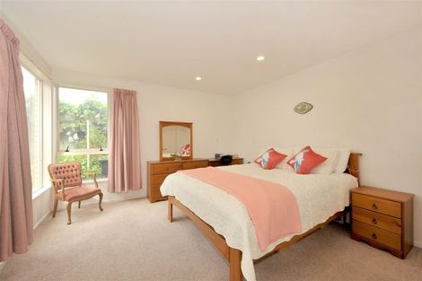 Photo of property in 10 Vanderbilt Place, Halswell, Christchurch, 8025