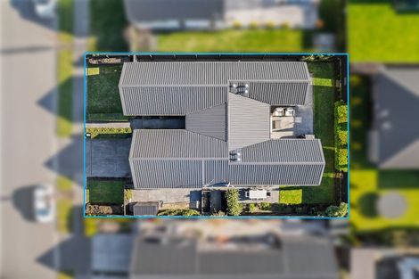 Photo of property in 15 Luxembourg Crescent, Halswell, Christchurch, 8025