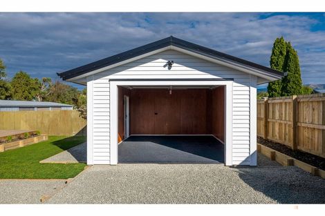 Photo of property in 32a Augustine Street, Waimate, 7924