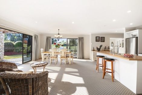 Photo of property in 122 Kinloch Road, Kinloch, Taupo, 3377