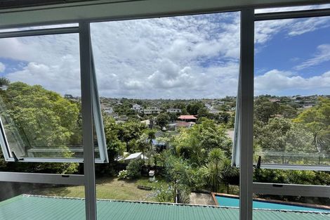 Photo of property in 42 Oaktree Avenue, Browns Bay, Auckland, 0630