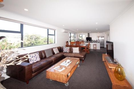 Photo of property in 36 Melksham Drive, Churton Park, Wellington, 6037