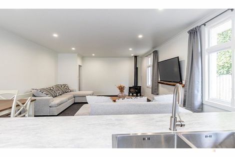 Photo of property in 17 Parsonage Road, Waimate, 7924