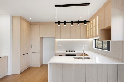 Photo of property in 25 Swan Crescent, Pakuranga, Auckland, 2010