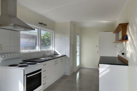 Photo of property in 26 Tiraumea Drive, Pakuranga, Auckland, 2010