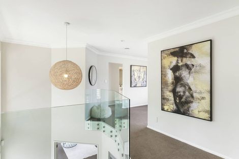 Photo of property in 30 Erne Crescent, East Tamaki, Auckland, 2016