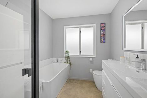 Photo of property in 2 Roblyn Place, Lincoln, 7608