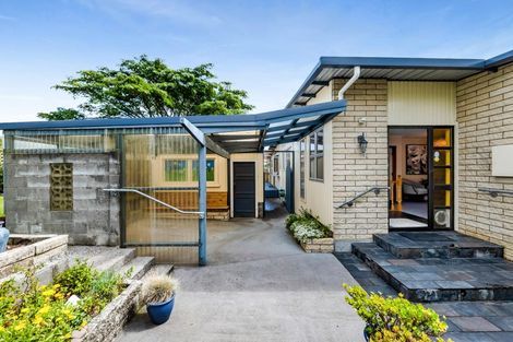 Photo of property in 102a Frankley Road, Frankleigh Park, New Plymouth, 4310