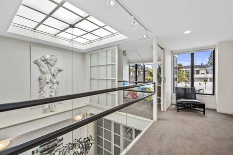 Photo of property in 2/15 Craig Road, Milford, Auckland, 0620