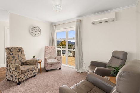 Photo of property in 16 Mcdonnell Street, Omokoroa, 3114