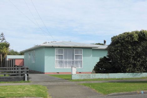 Photo of property in 177 Cornfoot Street, Castlecliff, Whanganui, 4501