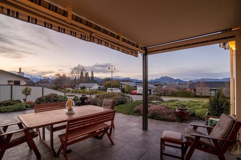 Photo of property in 22 Old Station Avenue, Wanaka, 9305