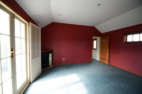 Photo of property in 65 Havelock Road, Havelock North, 4130