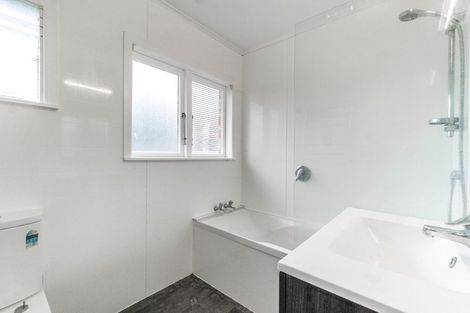 Photo of property in 13 Freyberg Crescent, Pukekohe, 2120