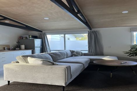 Photo of property in 11 Dellwood Avenue, Henderson, Auckland, 0612