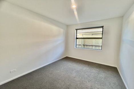 Photo of property in 8 Mehrtens Crescent, Woodend, 7691