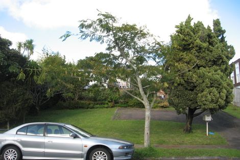 Photo of property in 11 Downsview Road, Pakuranga Heights, Auckland, 2010