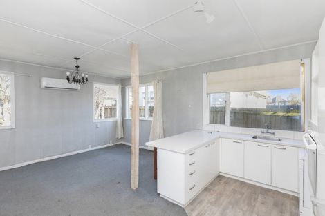 Photo of property in 8 Bass Street, Woolston, Christchurch, 8062