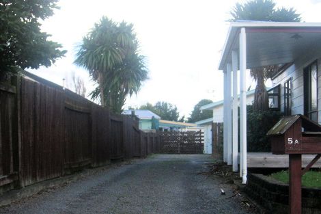Photo of property in 5 Newton Place, Westbrook, Palmerston North, 4412