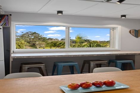 Photo of property in 220 Wade River Road, Wade Heads, Whangaparaoa, 0932