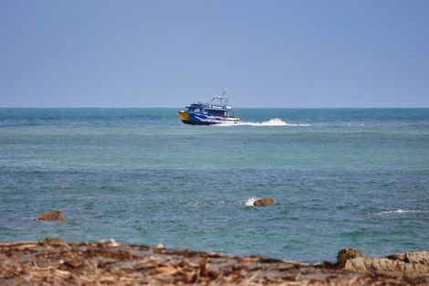 Photo of property in 19 South Bay Parade, South Bay, Kaikoura, 7300