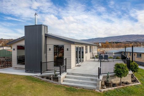 Photo of property in 33 Eureka Street, Alexandra, 9320