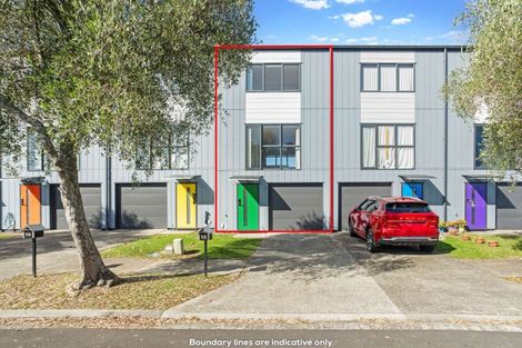 Photo of property in 12 Kevale Place, Manurewa, Auckland, 2102