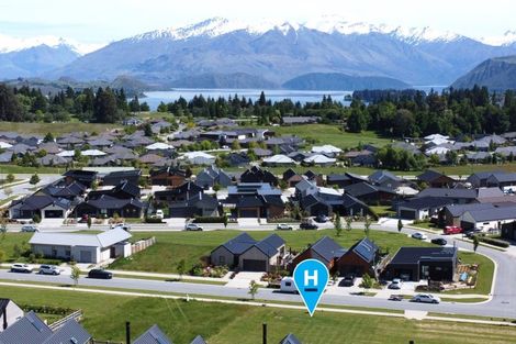 Photo of property in 10 Doug Ledgerwood Drive, Wanaka, 9305