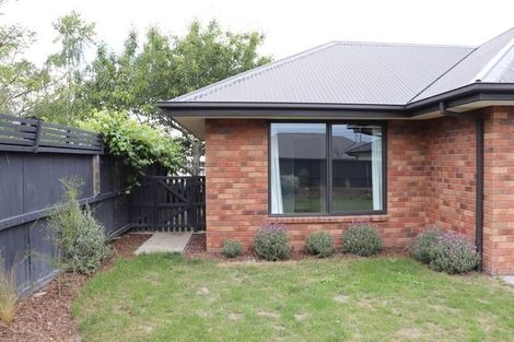 Photo of property in 2 Little Oaks Drive, Yaldhurst, Christchurch, 8042