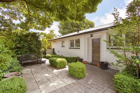 Photo of property in 102 Paparoa Street, Papanui, Christchurch, 8053