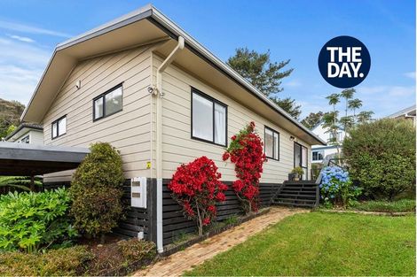 Photo of property in 2/23 Heathglen Place, Bayview, Auckland, 0629