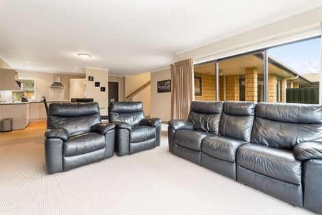 Photo of property in 49/64 Kawaha Point Road, Kawaha Point, Rotorua, 3010