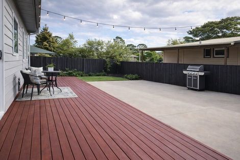 Photo of property in 2 Jeanette Street, Glenview, Hamilton, 3206