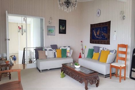 Photo of property in 132 Exmouth Road, Northcote, Auckland, 0627