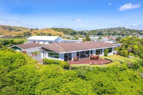 Photo of property in 11 Motuhara Road, Plimmerton, Porirua, 5026