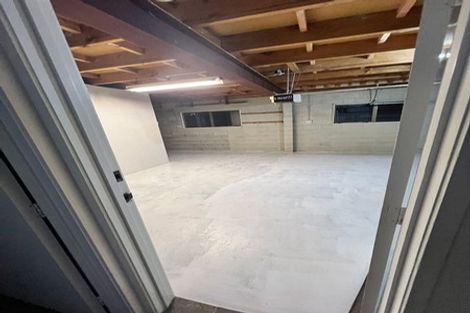 Photo of property in 1/61 Forrest Hill Road, Milford, Auckland, 0620
