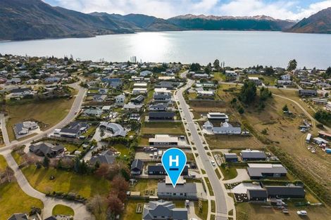 Photo of property in 21 Sarges Way, Lake Hawea, Wanaka, 9382