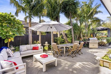 Photo of property in 17 Willowbank Close, East Tamaki Heights, Auckland, 2016