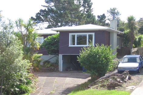 Photo of property in 43 Atkinson Road, Titirangi, Auckland, 0604